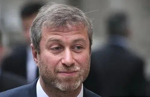 在线亚洲精品中文字幕美乳
