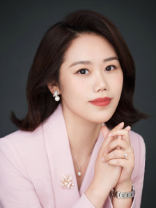 演员李罗